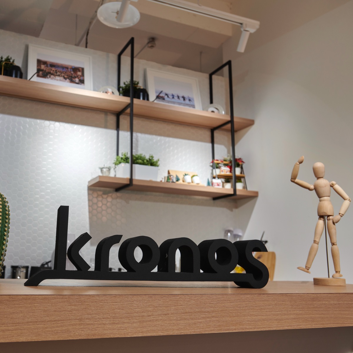 Kronos environment photo